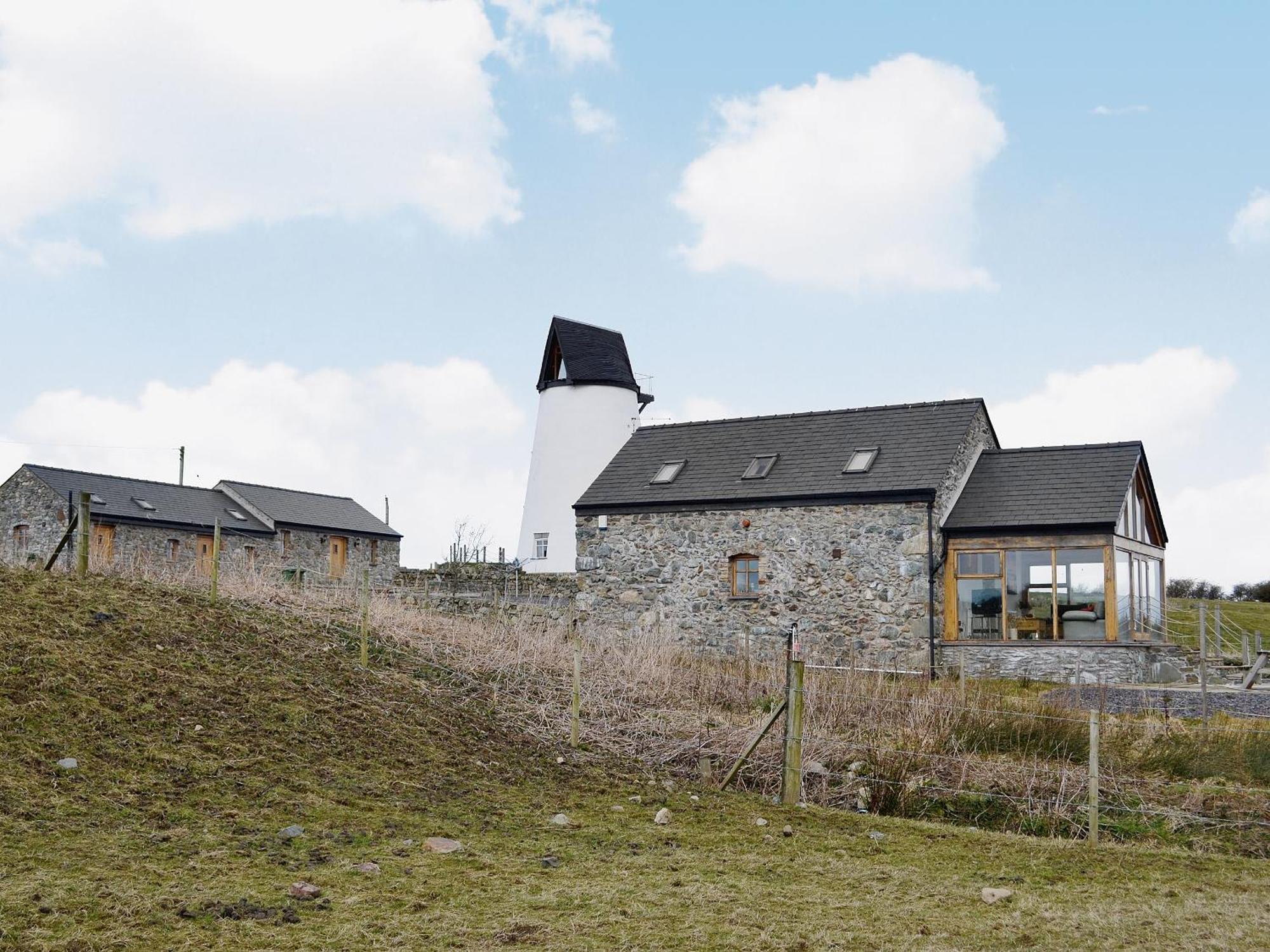 The Top Barn Coedana Экстерьер фото